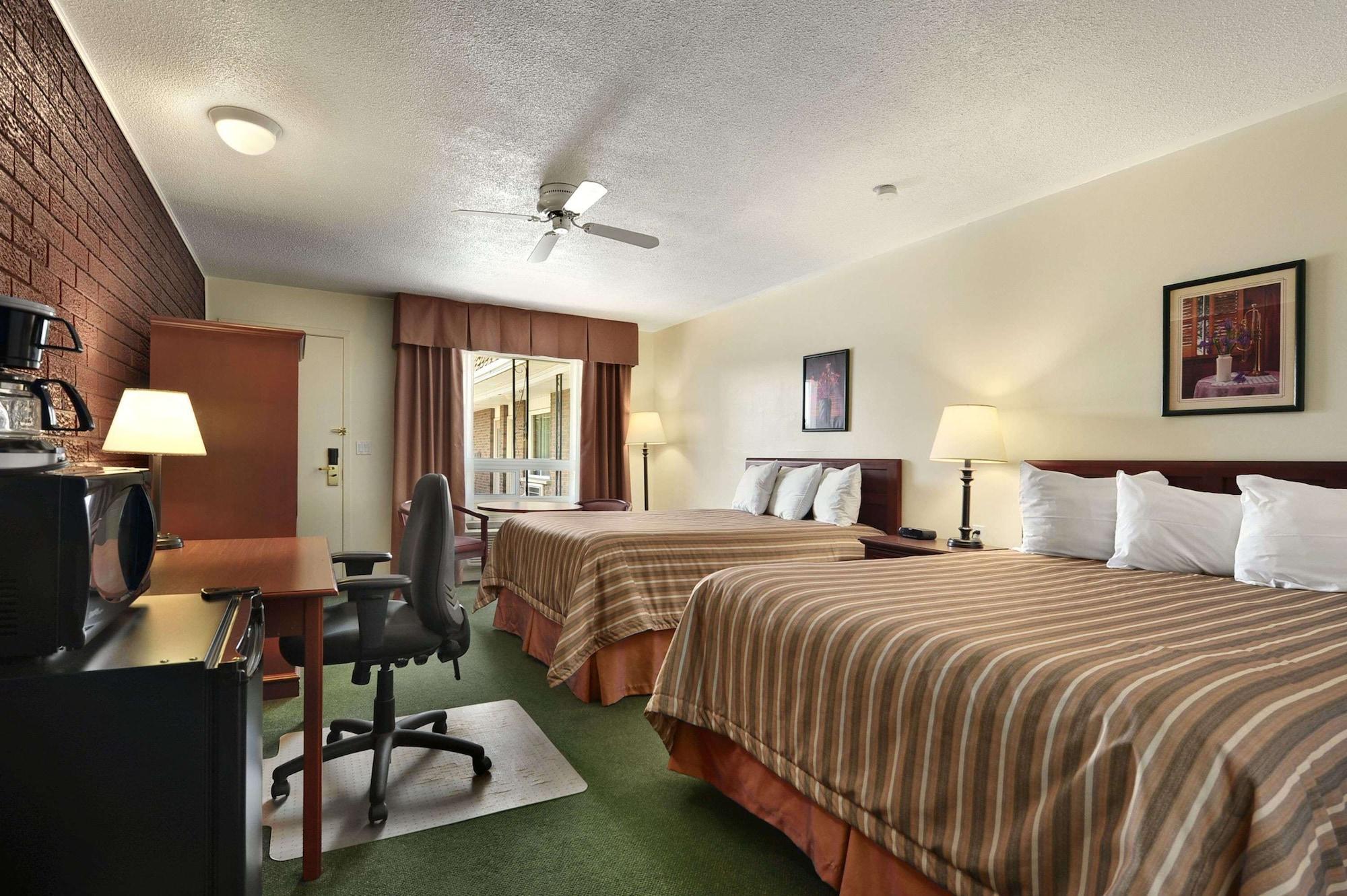 Travelodge By Wyndham Simcoe Eksteriør bilde