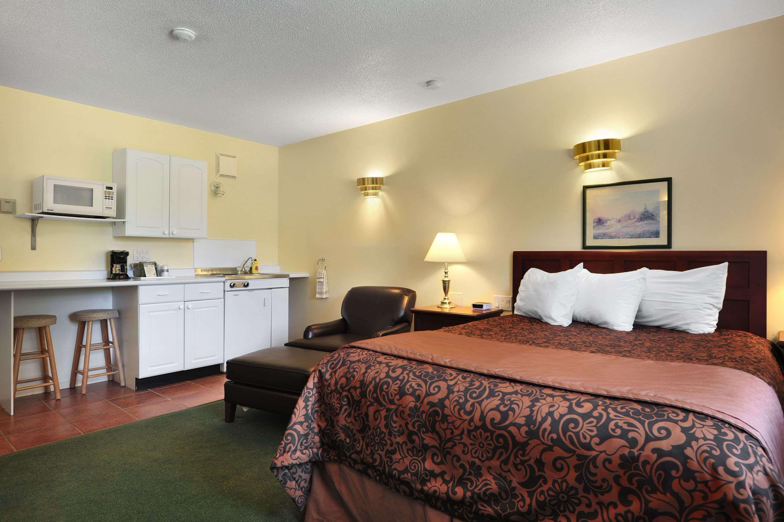 Travelodge By Wyndham Simcoe Eksteriør bilde